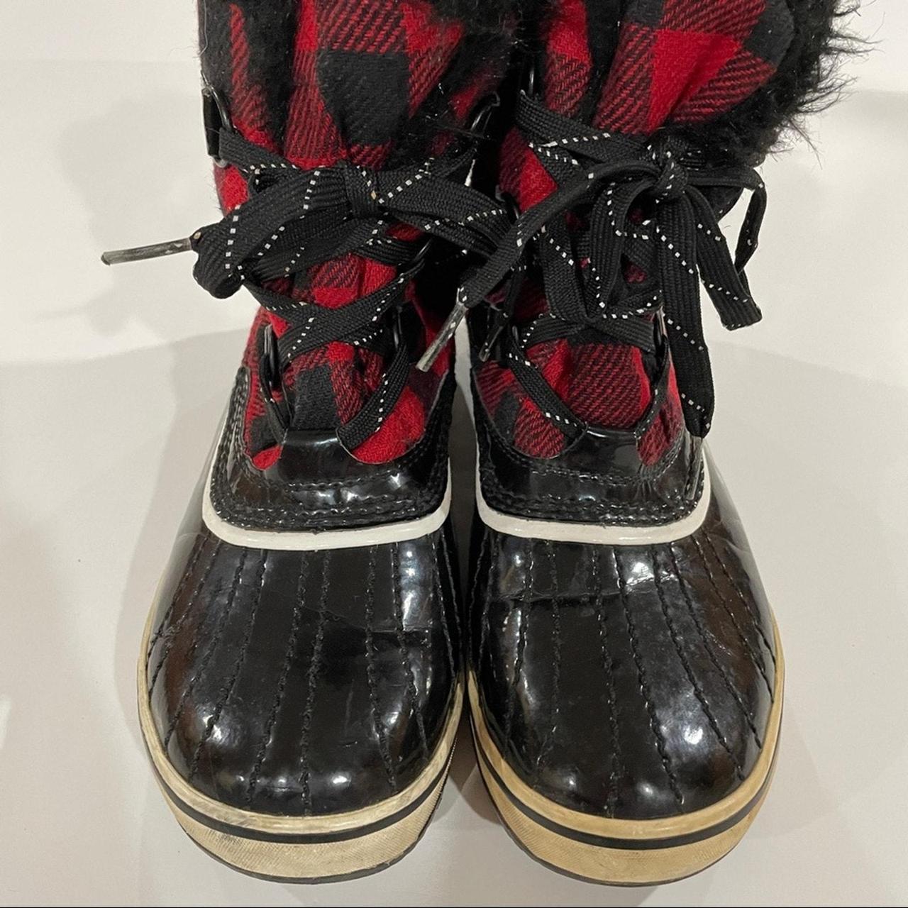 Buffalo plaid sorel boots best sale