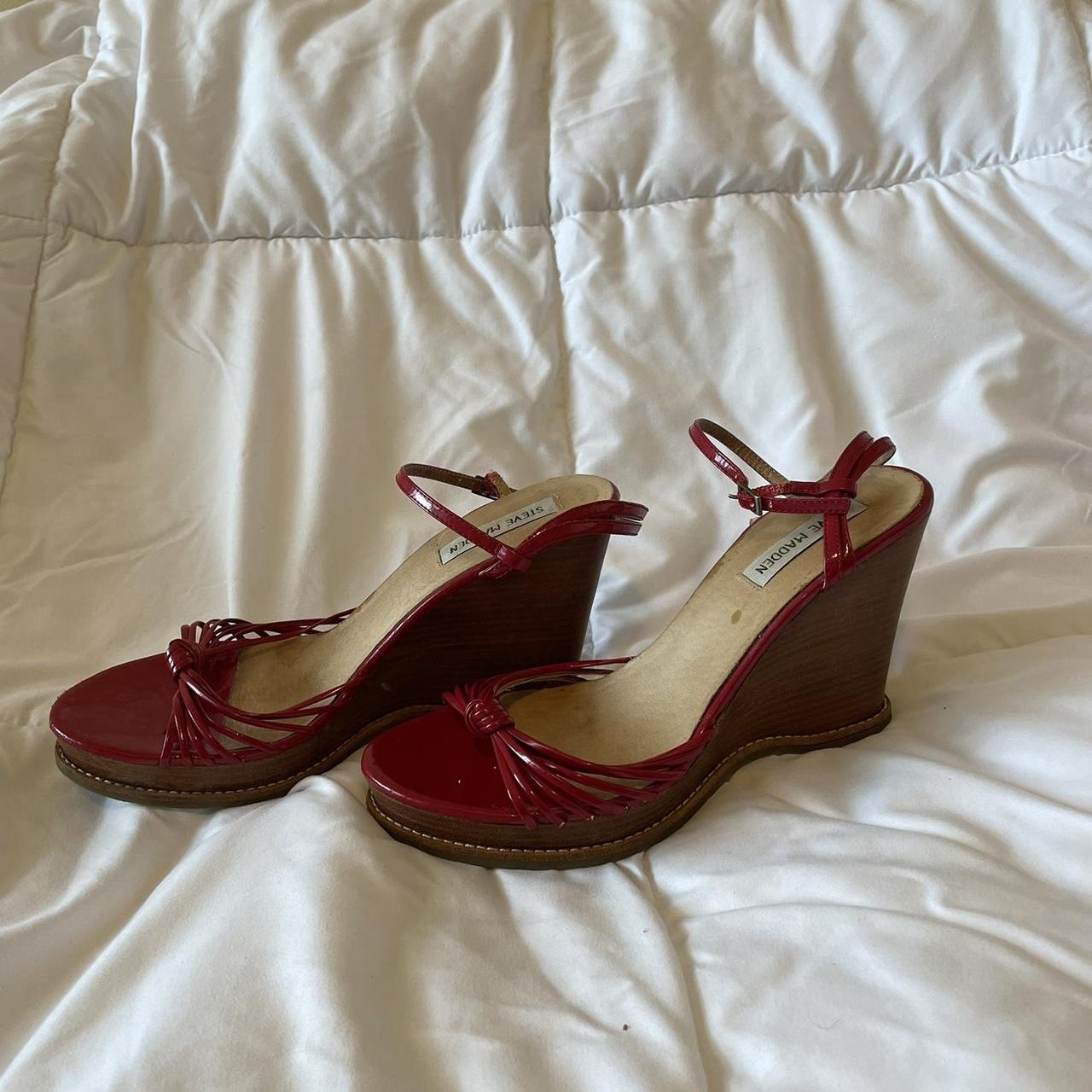 Steve Madden Women's Red and Brown Courts | Depop