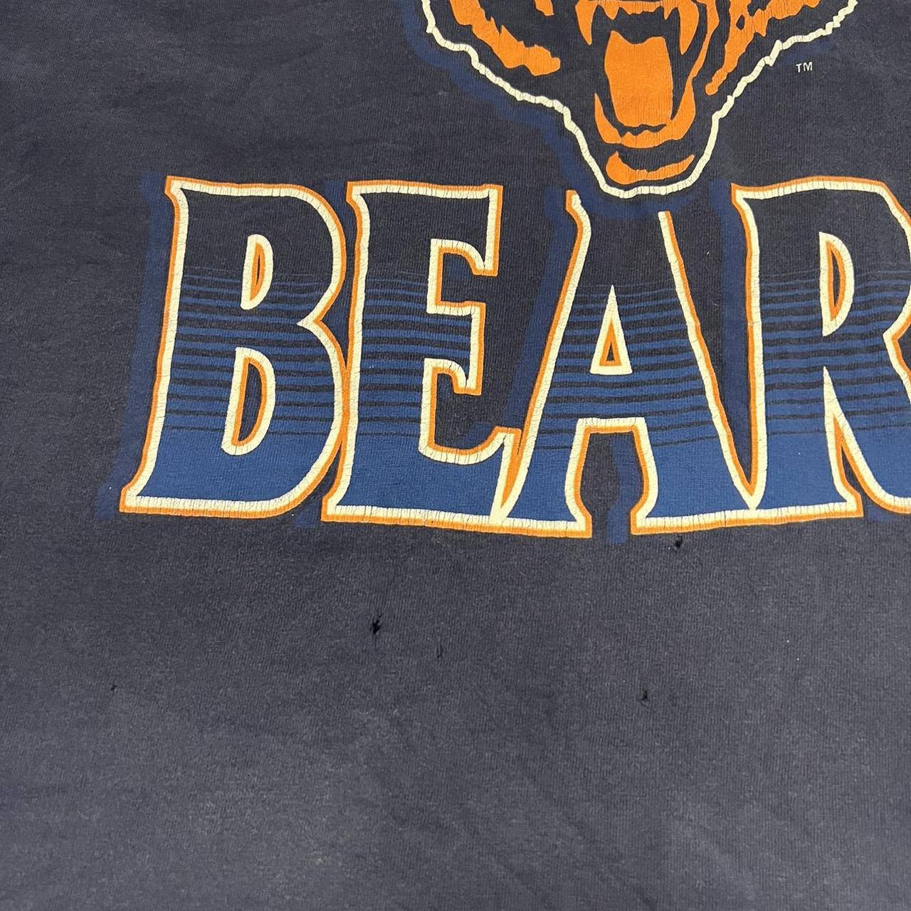 vintage Chicago Bears 'gym bear' shirt good vintage - Depop