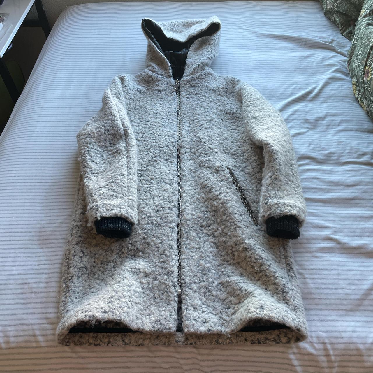 Topshop faux-fur-hoodie - Depop
