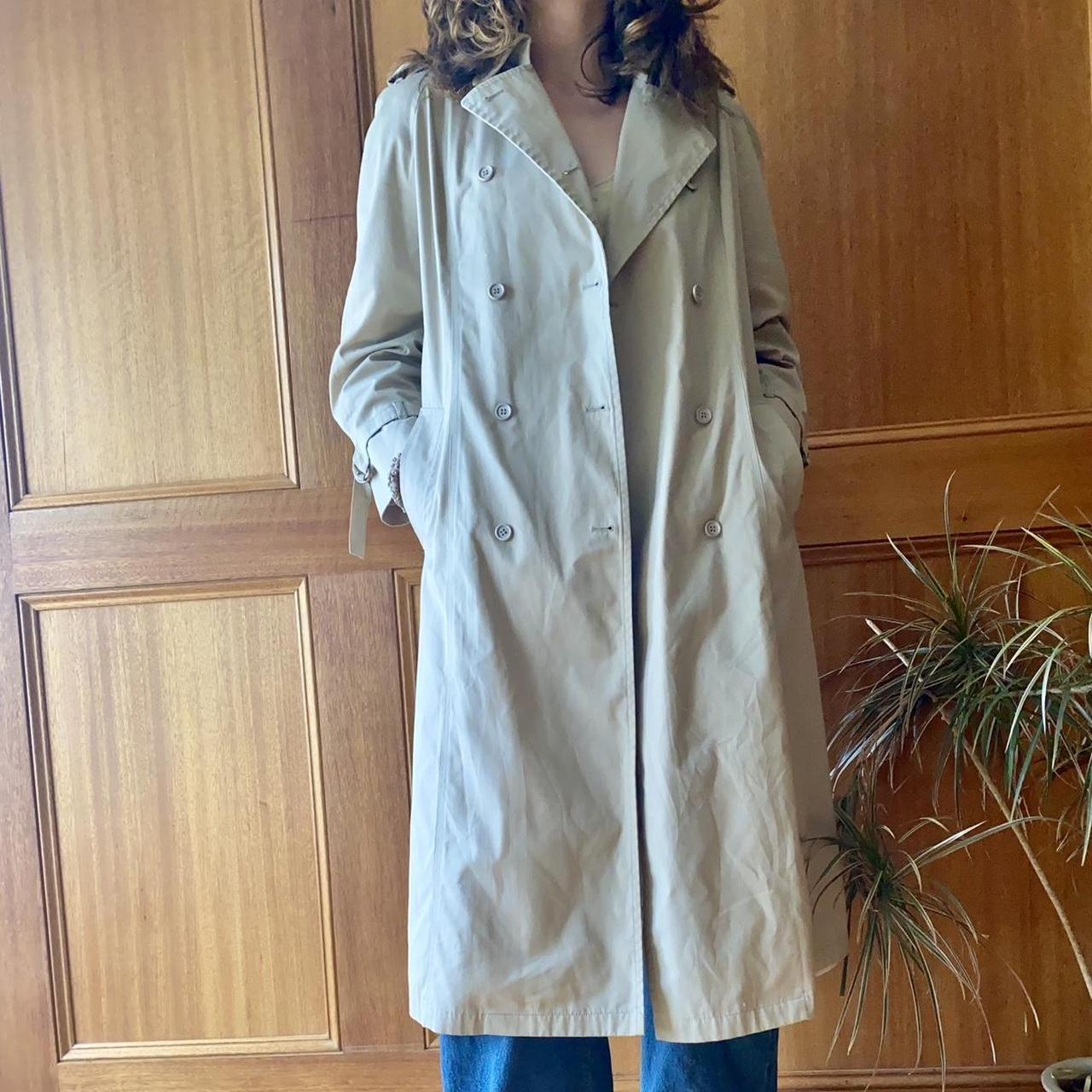 Vintage Trench Coat Says size 14 but would best fit... - Depop