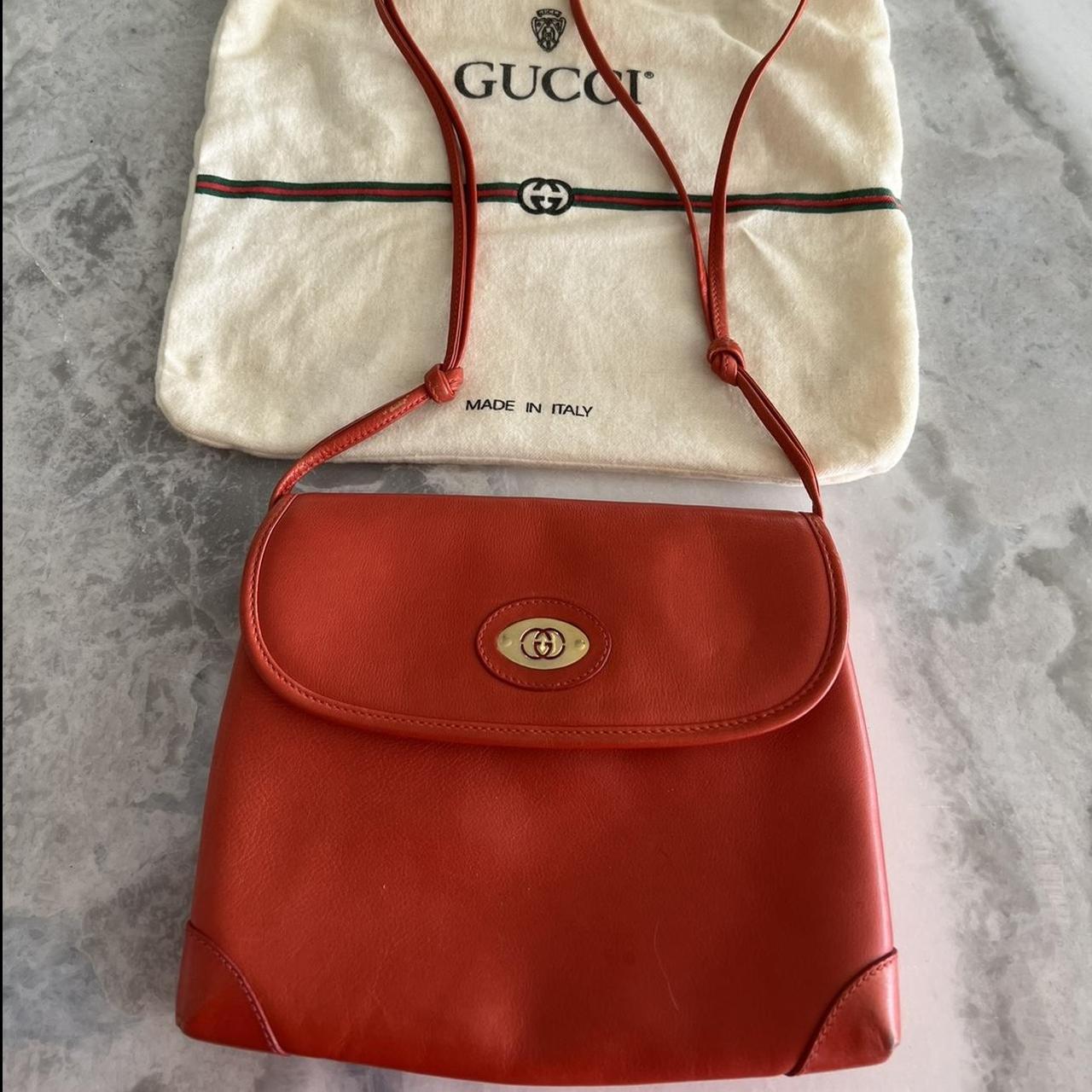 Rare find VINTAGE Gucci cross body shoulder bag - Depop