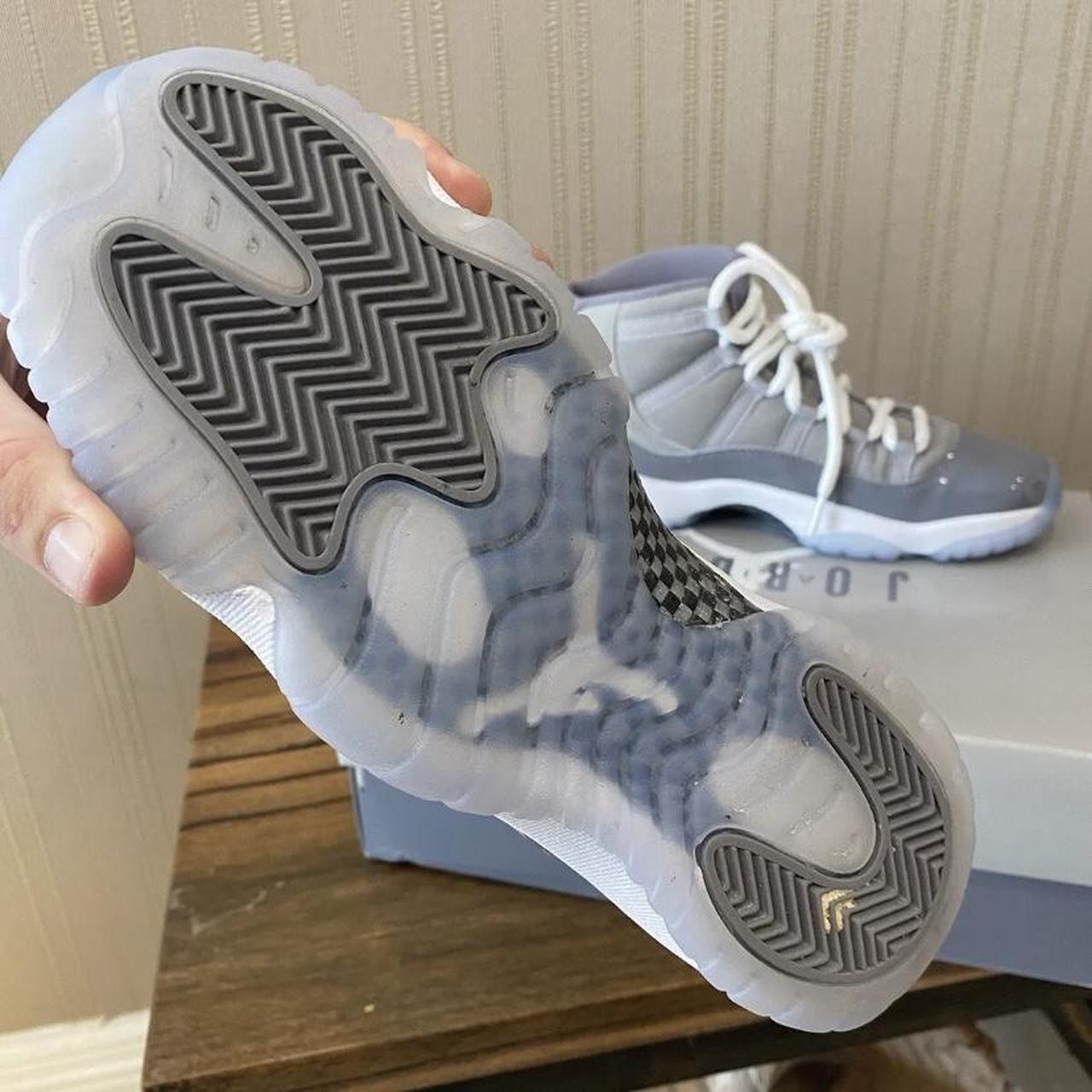 womens air jordan grey