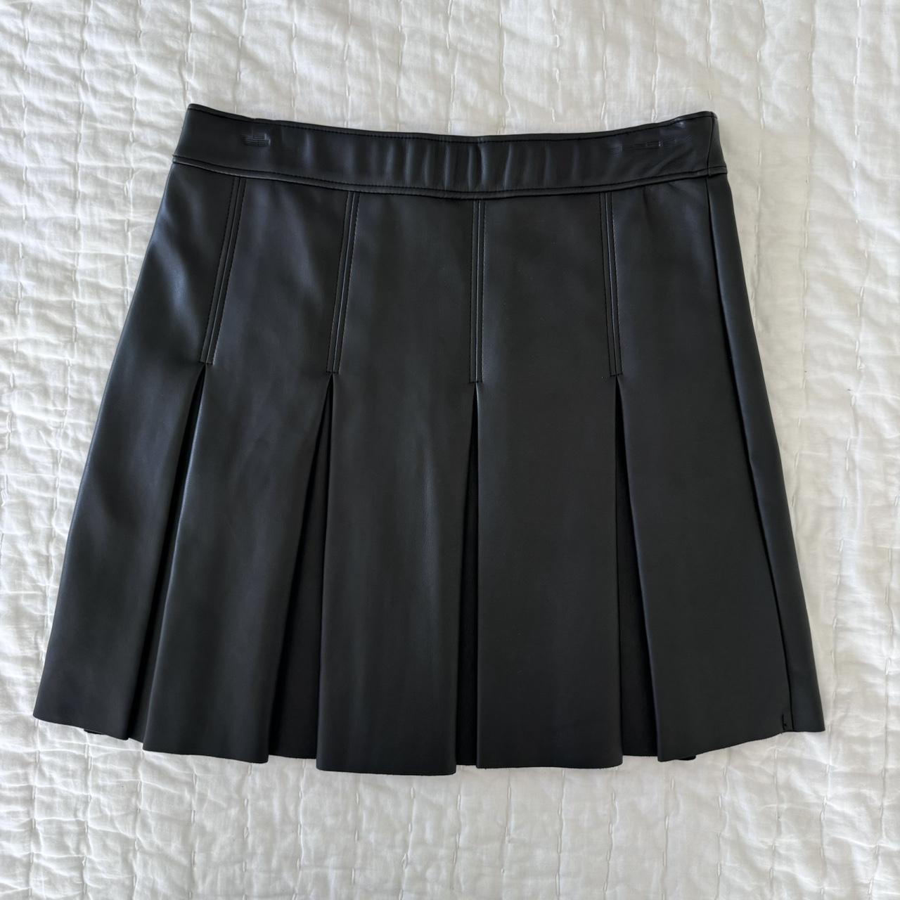 Black leather skirt hollister hotsell