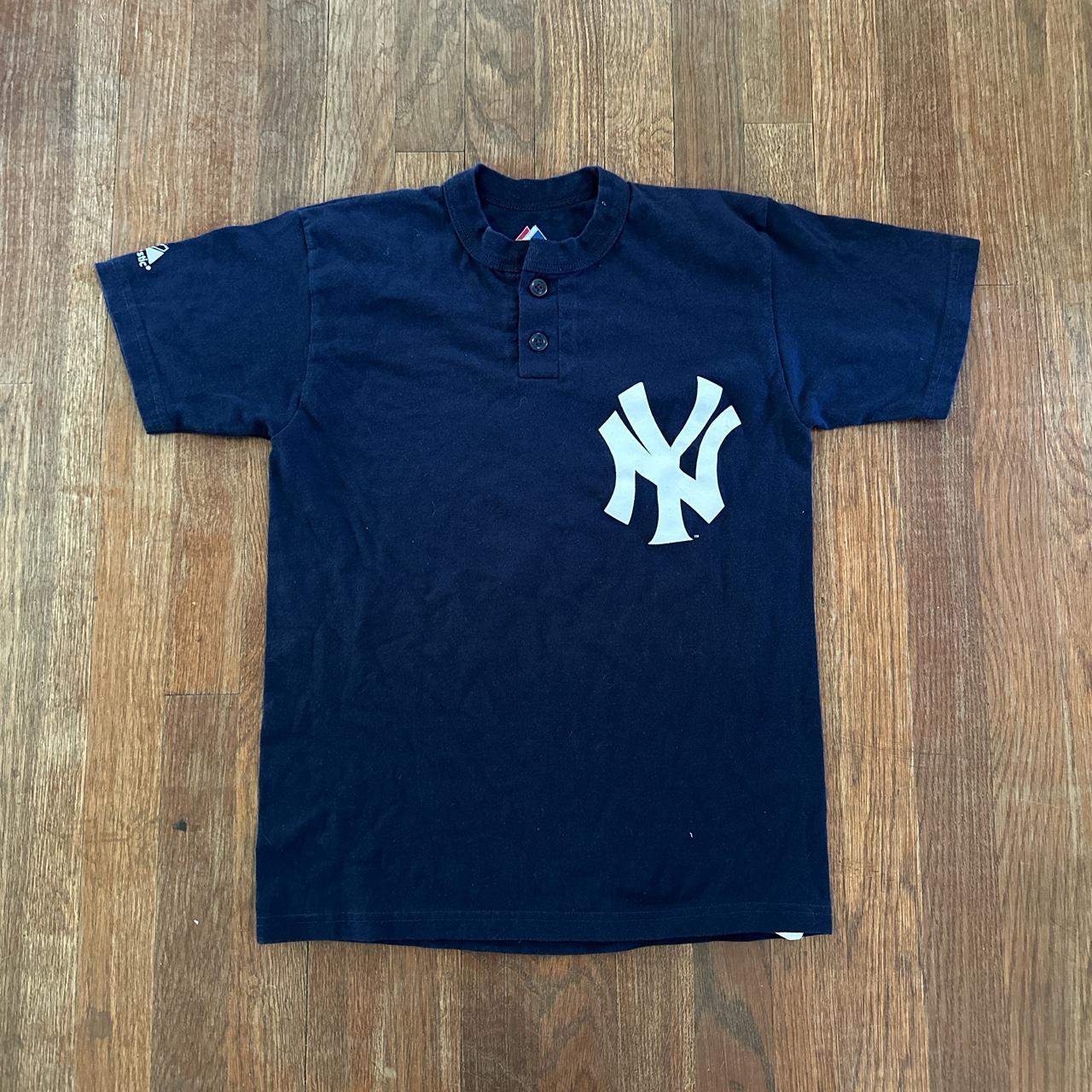 New York Yankees tee Youth large Size xs No... - Depop