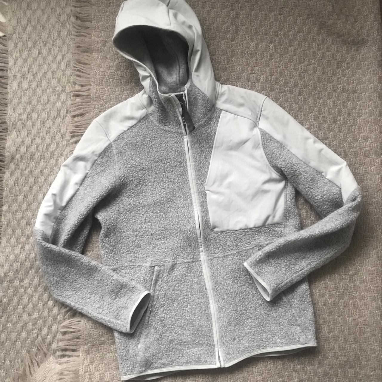 Lululemon Men's Grey Sweatshirt | Depop