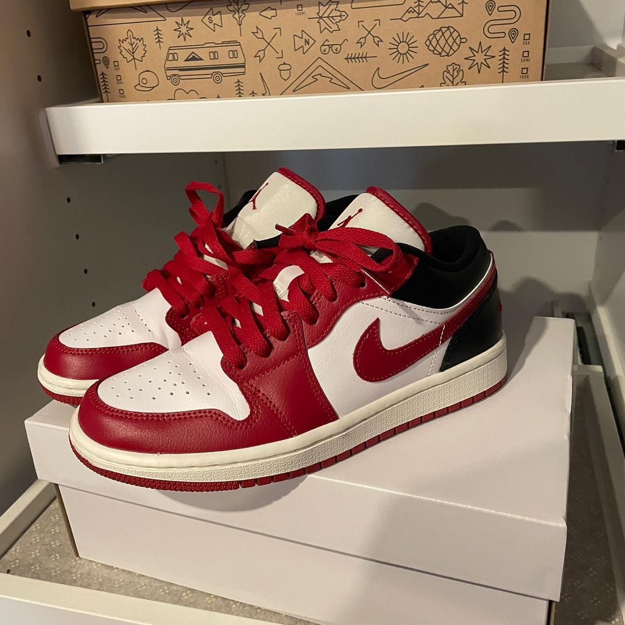 low jordan 1 size 4