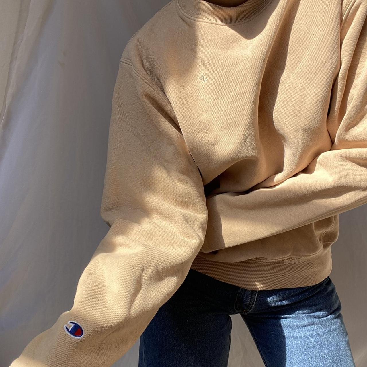 Champion Women's Tan and Cream Sweatshirt (3)