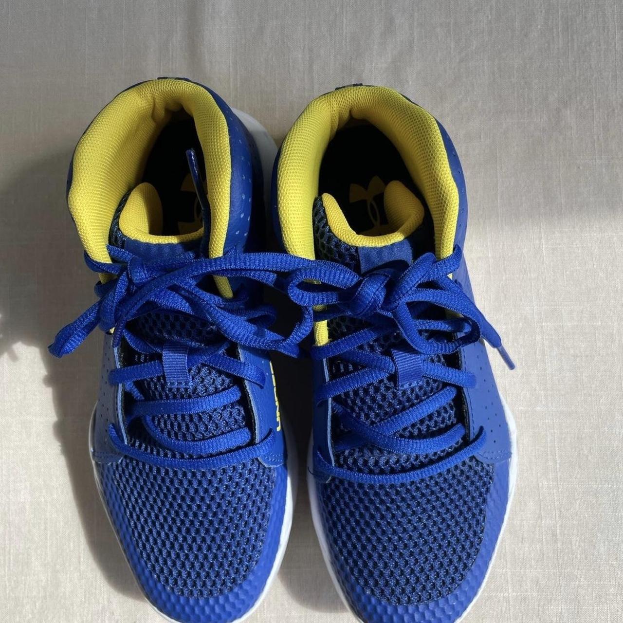 Boys basketball best sale shoes size 3.5