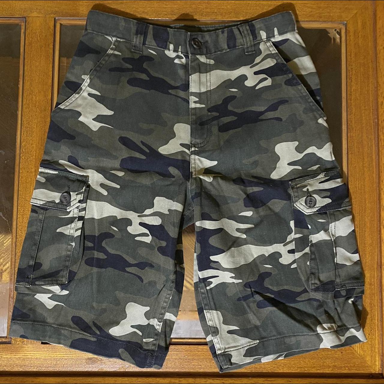 green camouflage cargo shorts Size 16 in youth or... - Depop
