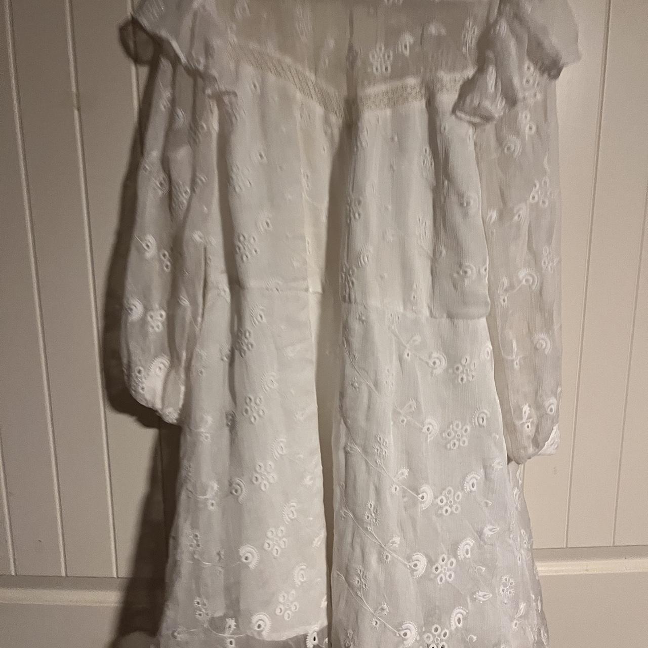 ModCloth Women's White Dress | Depop