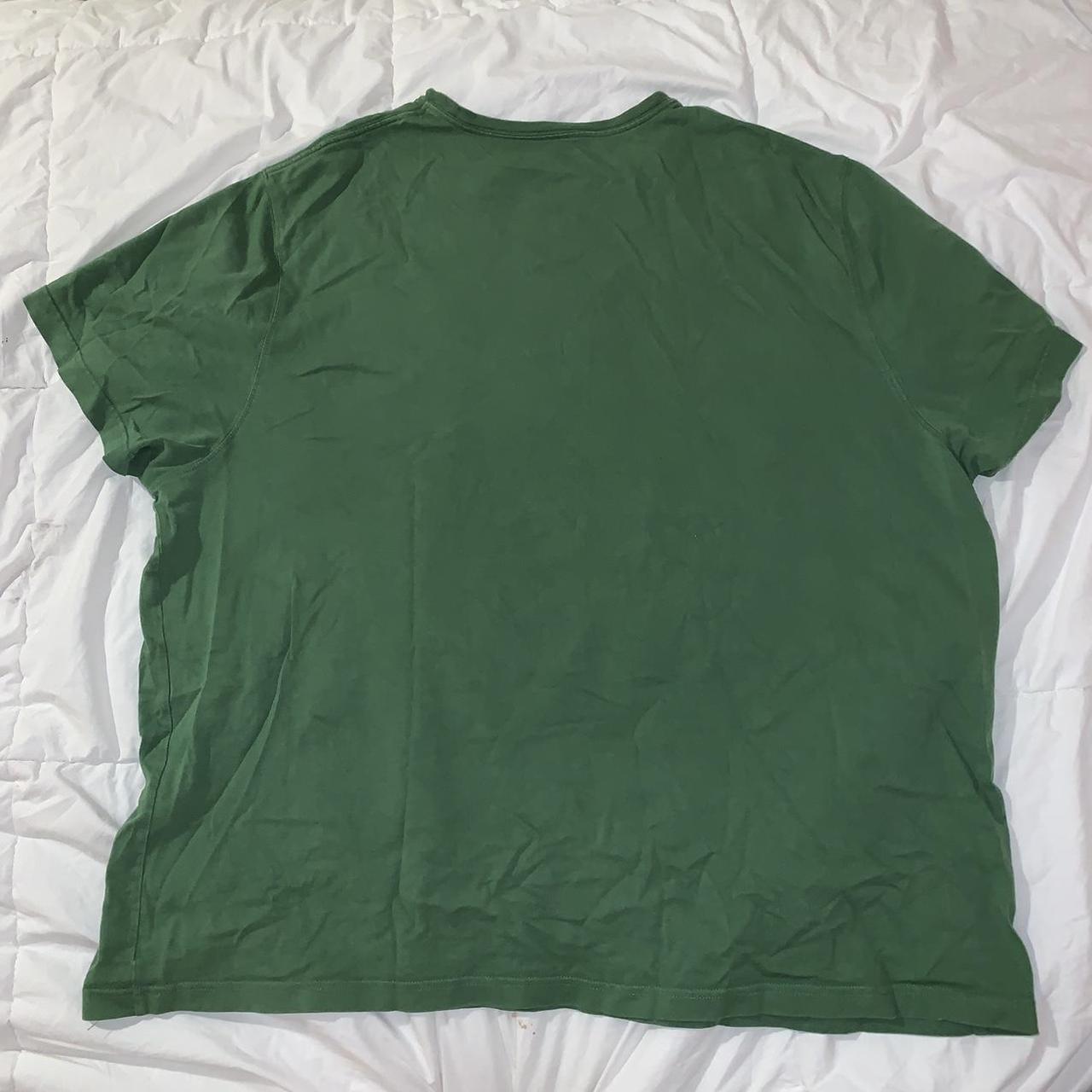 Forest green short-sleeved crewneck tee t-shirt - Depop