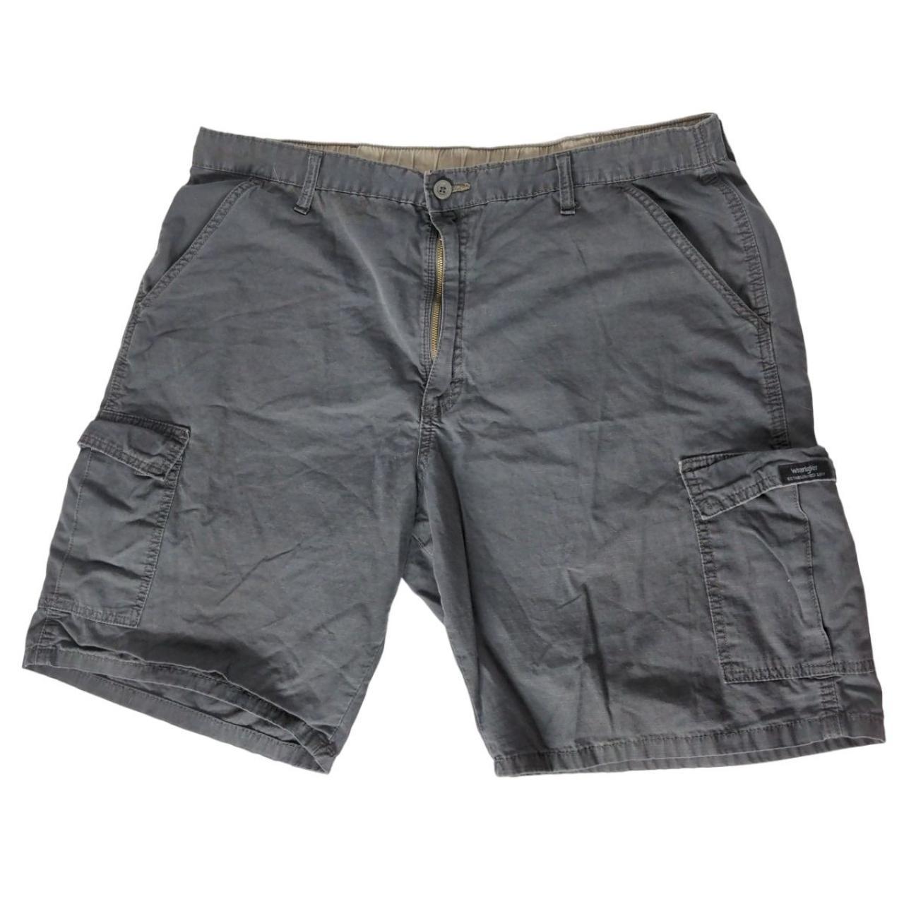 Wrangler Men's Cargo Shorts Size 40 Solid Gray... - Depop