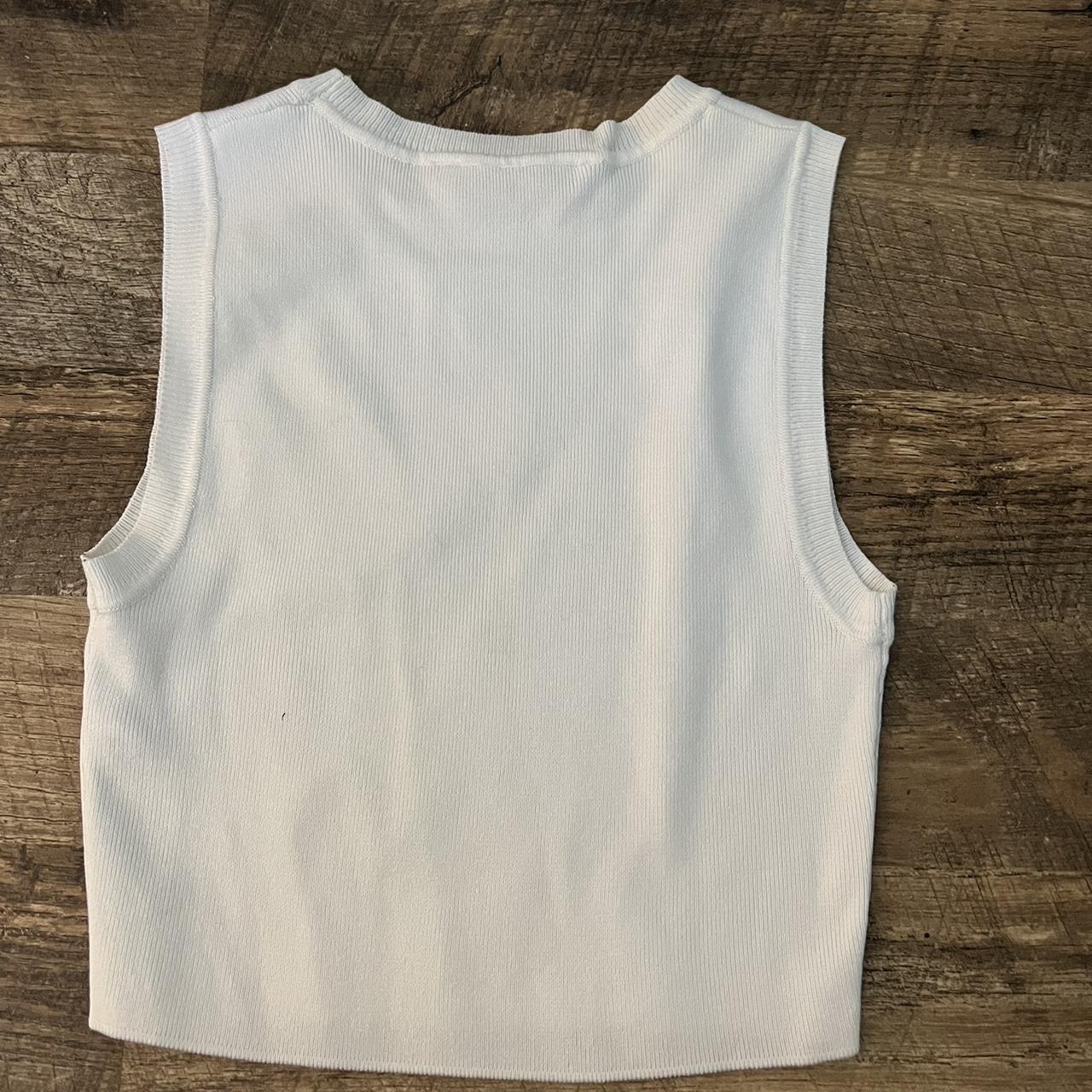 Zara Women's White Crop-top | Depop