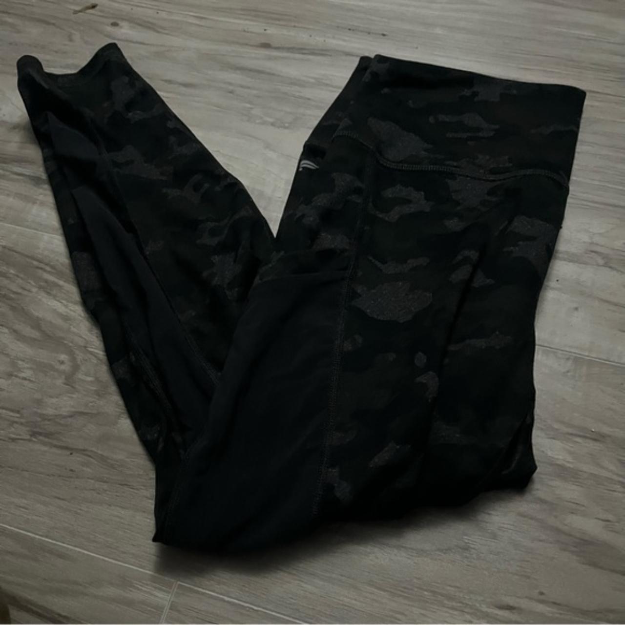 Fabletics black camo leggings best sale