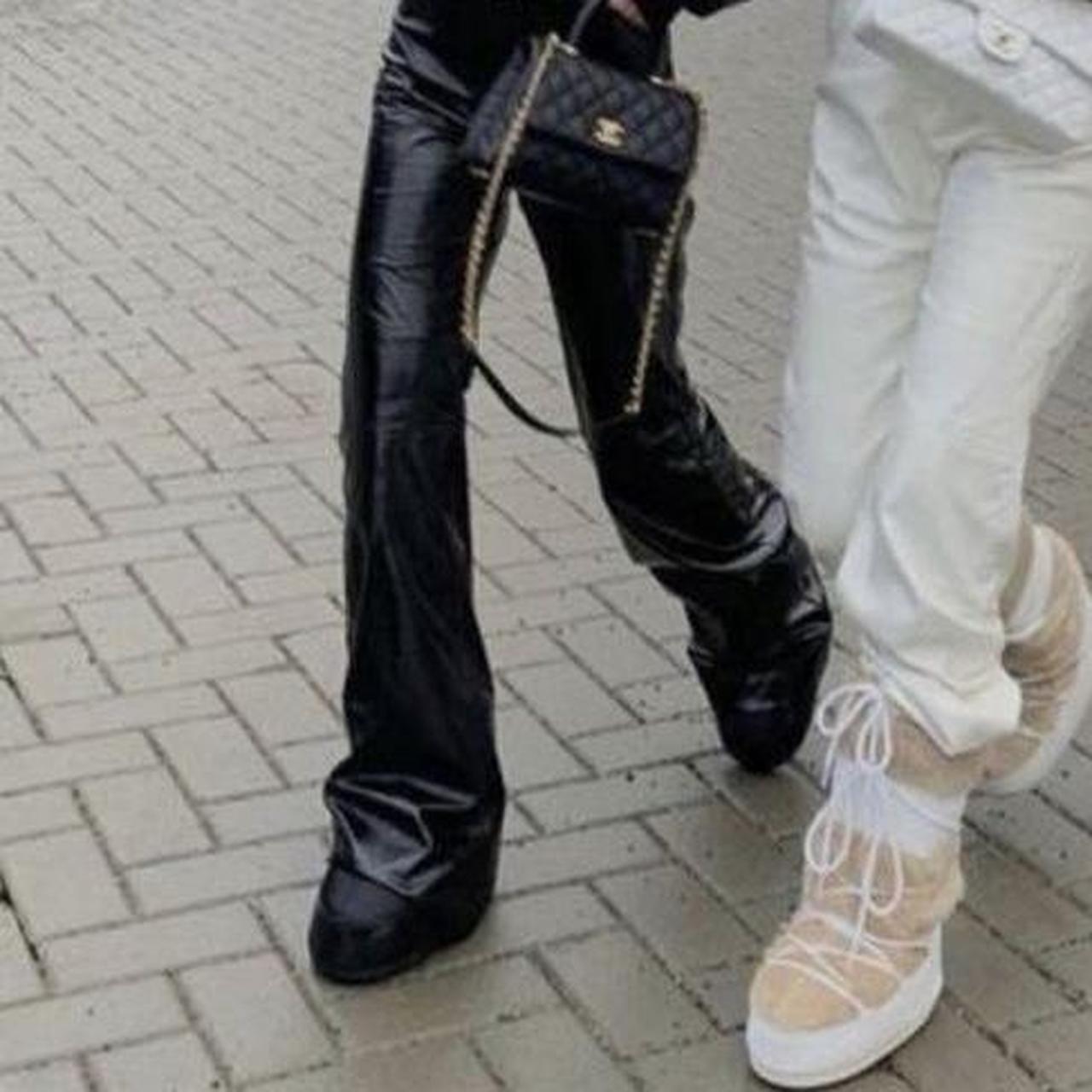moon boots noir