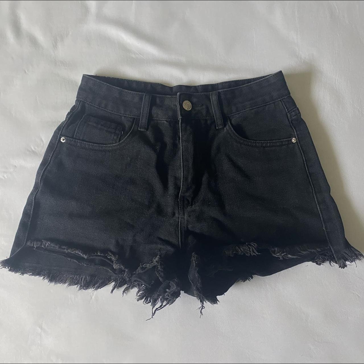 Brandy melville black flowy 2024 shorts