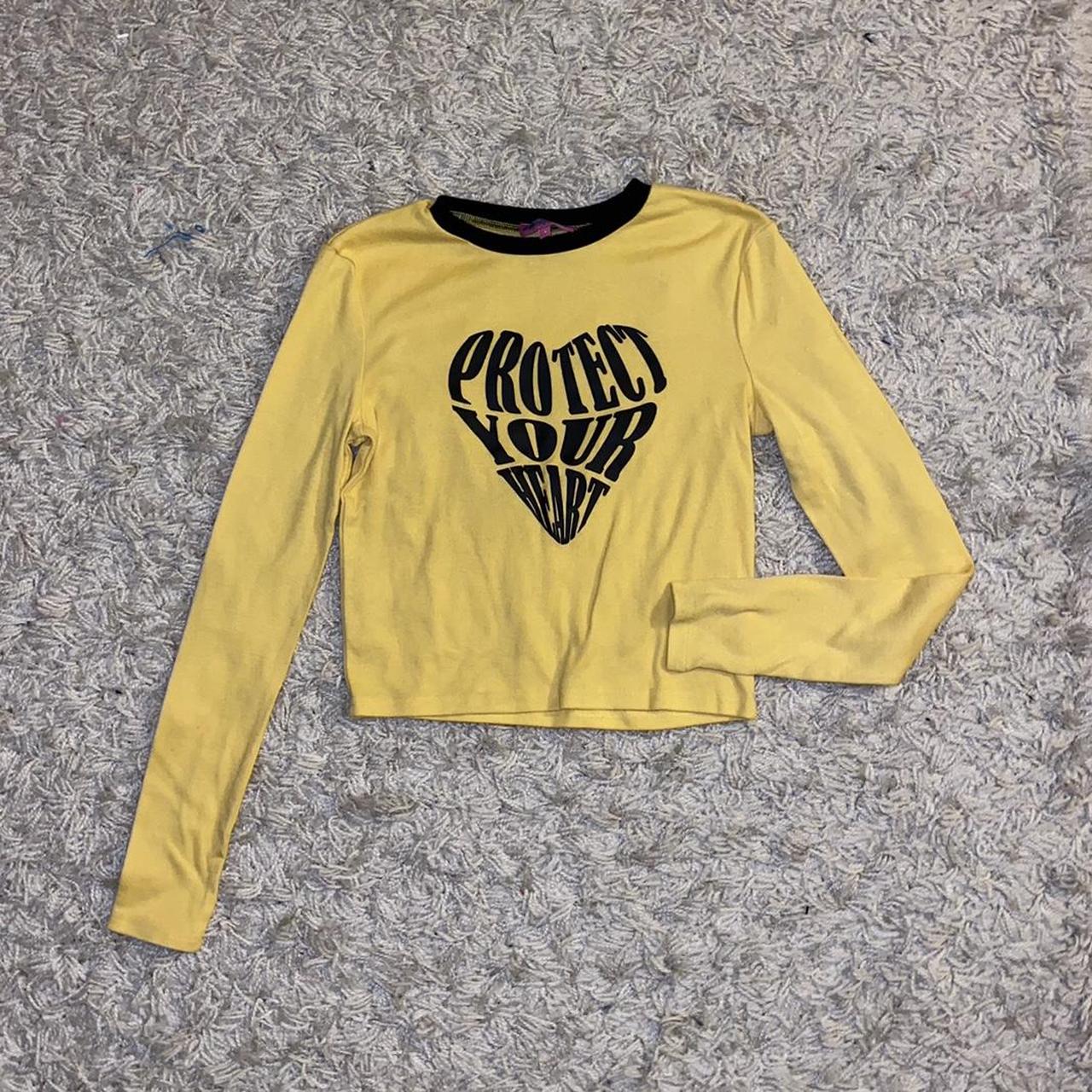 Edikted Women's Yellow and Black Croptop Depop