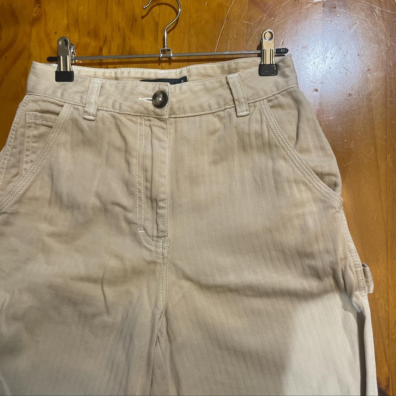 Glassons camel cargo pants - size 6 - could fit an 8... - Depop