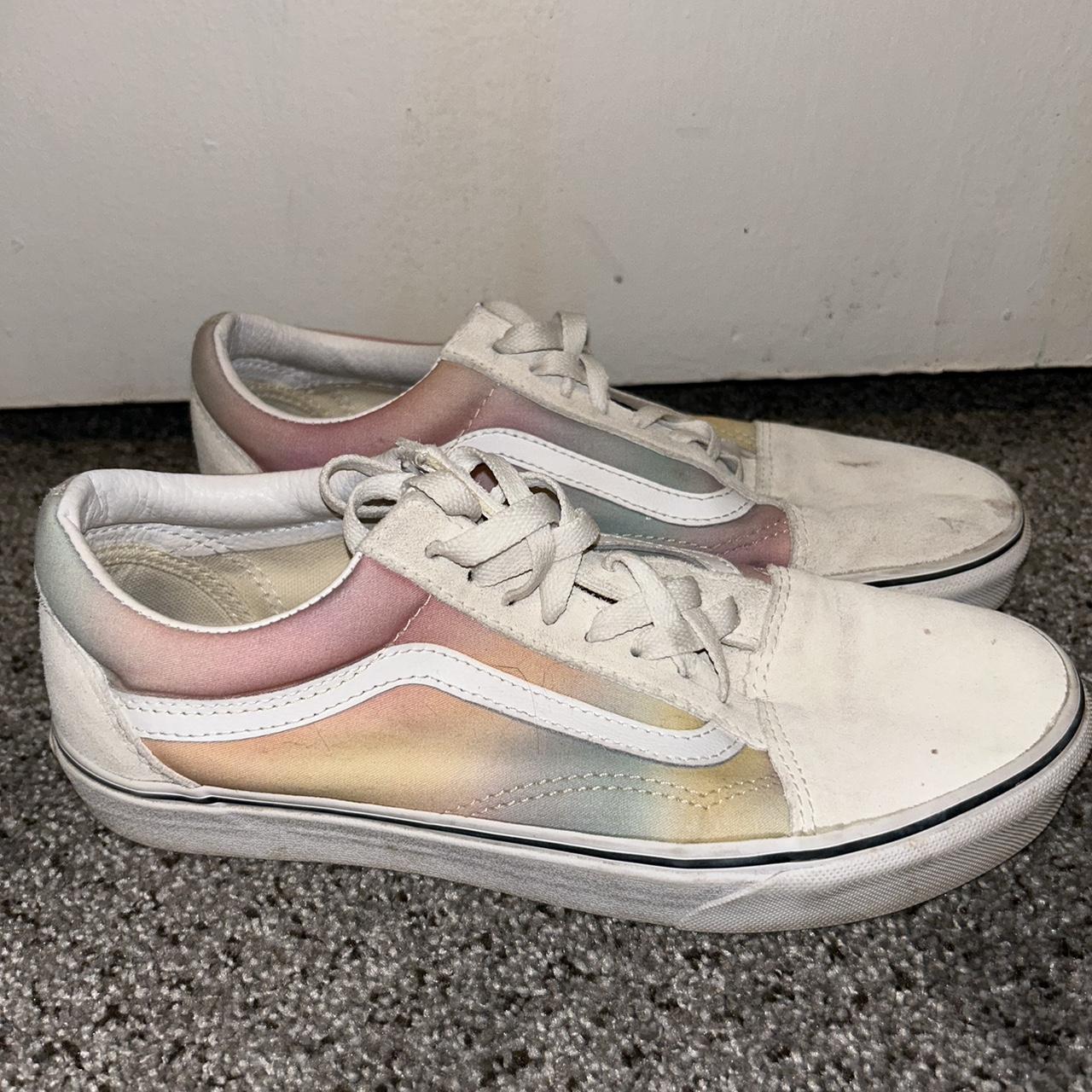 Velvet sales pink vans