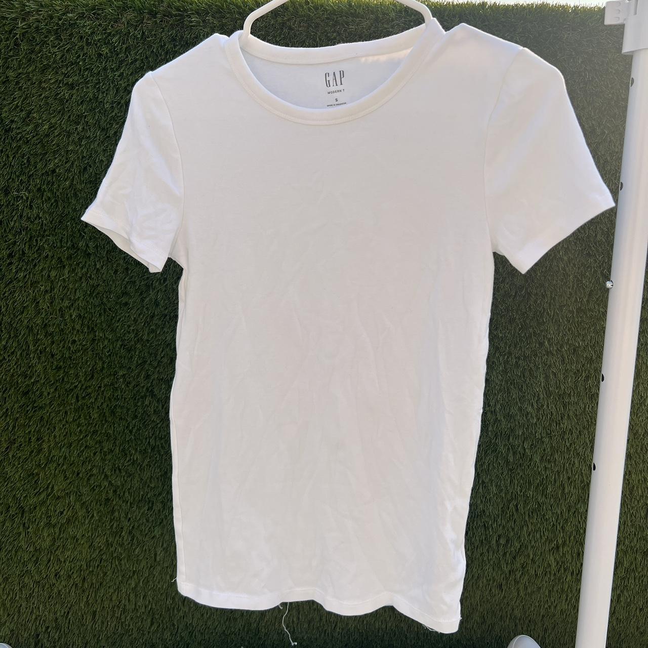 Small white gap modern t shirt ! New without tags... - Depop