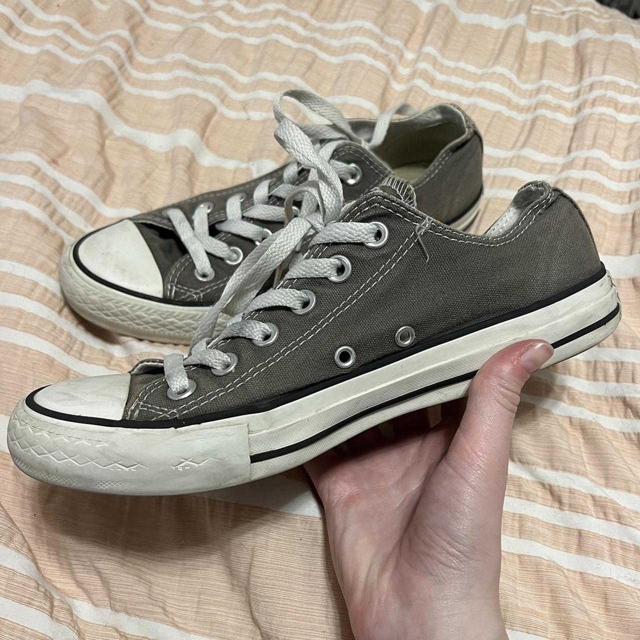 gray converse womens