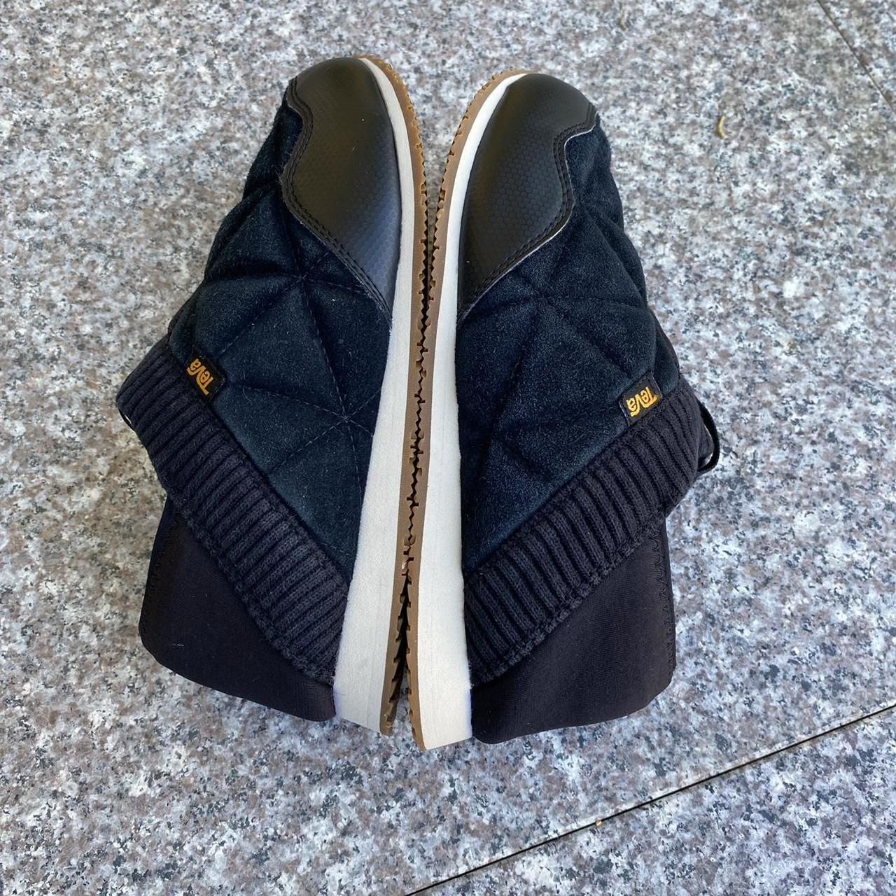 teva ember moc shearling
