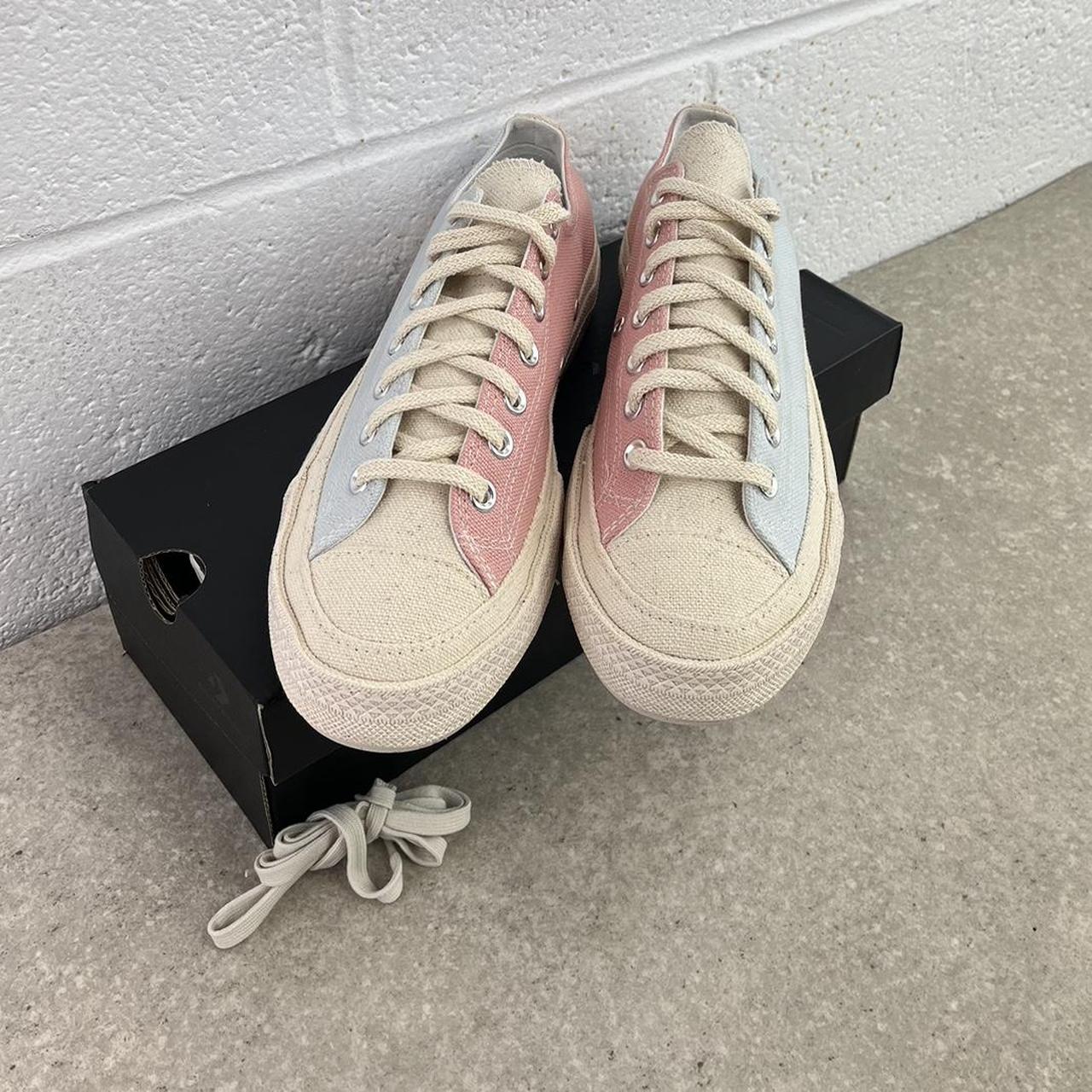 Converse Women's Pink and Blue Trainers | Depop