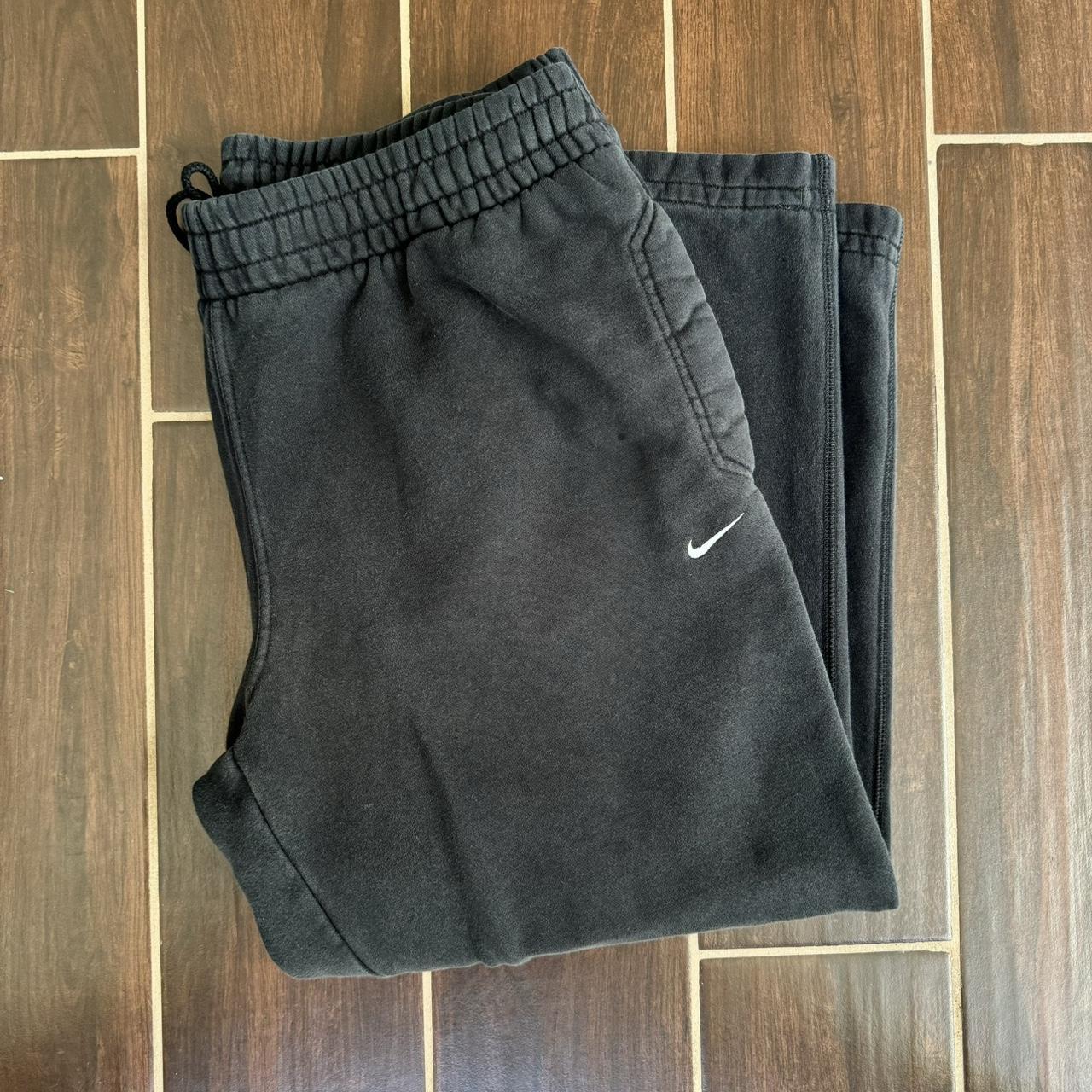 Nike black wide leg sweatpants size XL - Depop