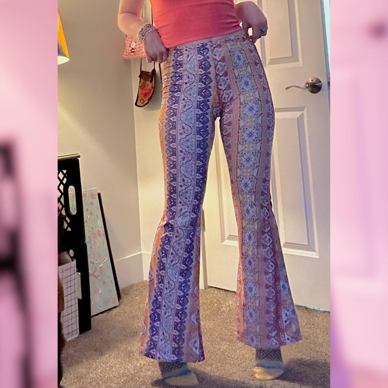 •🦋 hippie baby bell bottoms • •size xs💜 Feel free... Depop