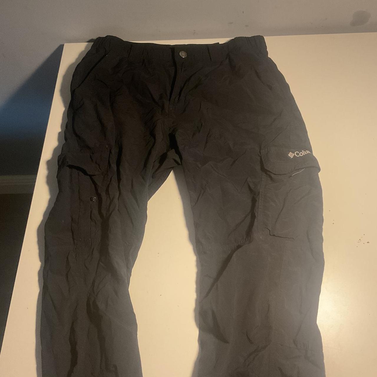 Black Columbia cargos - Depop