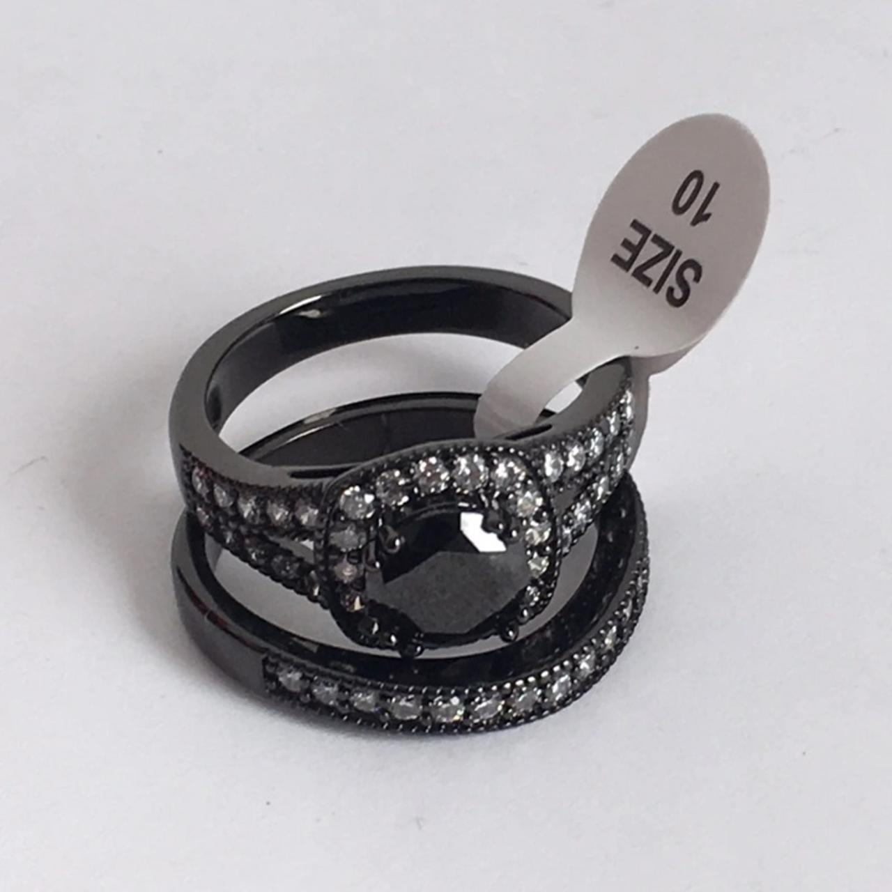 item listed by alidabellacloset