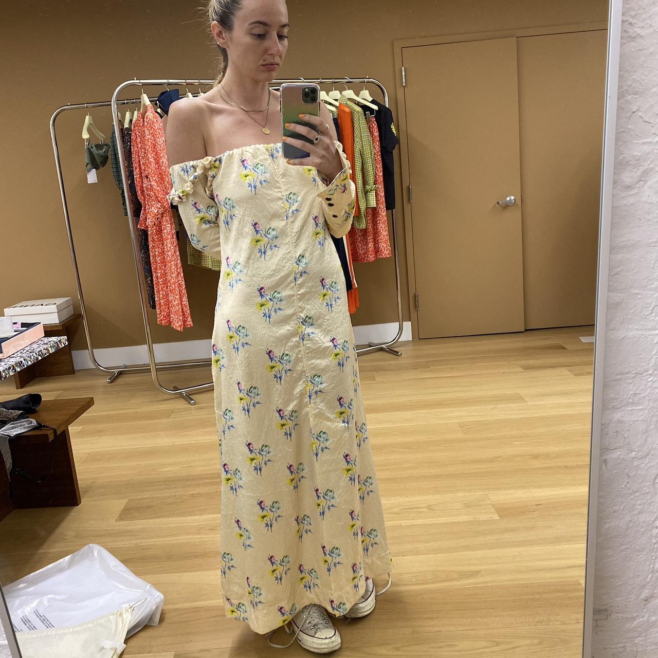 ワンピース Ganni Floral Print Long Dress Ganni Floral Print Off the Shoulder Long Sleeve | Depop