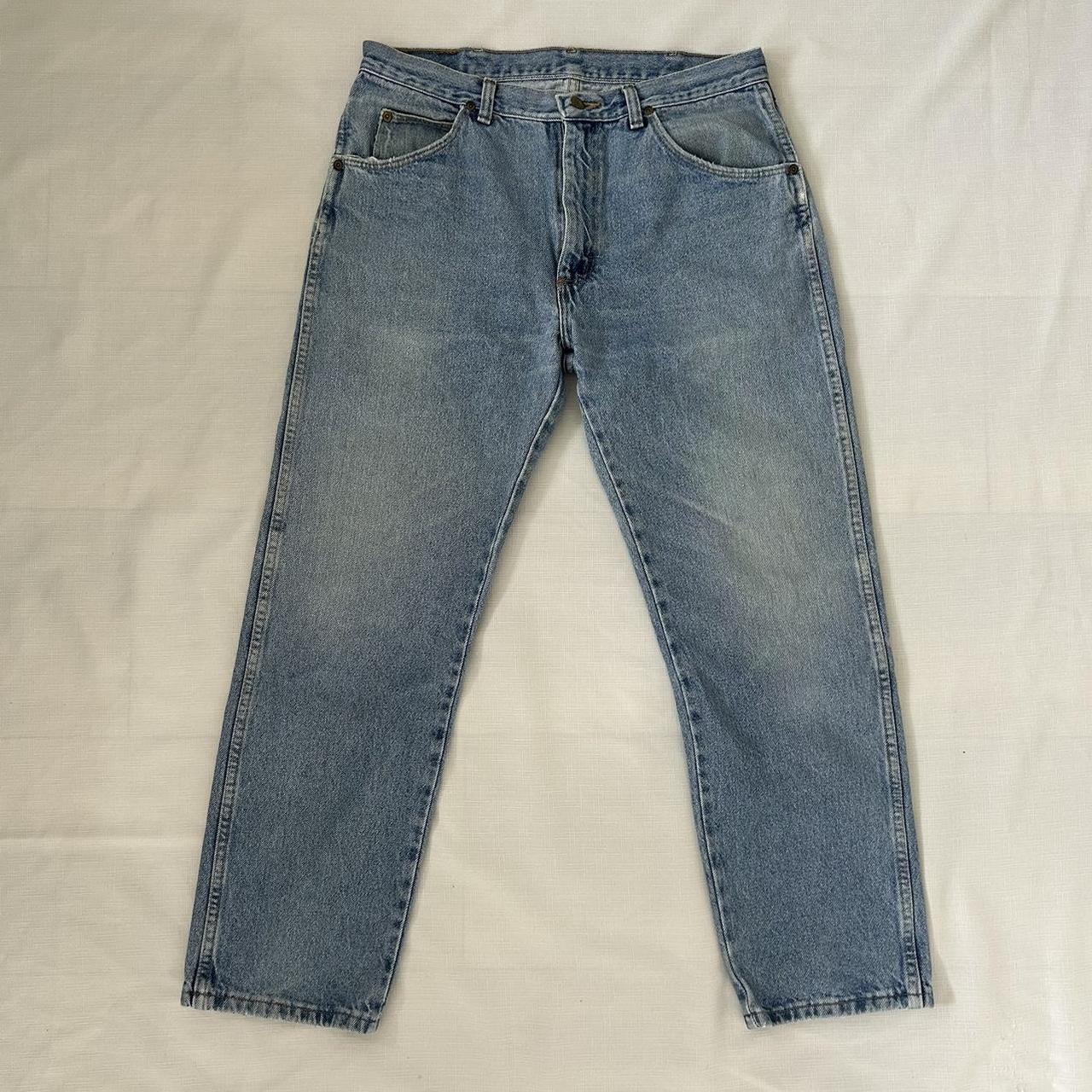 Wrangler light wash vintage jeans SIZE:33/29 Nice... - Depop