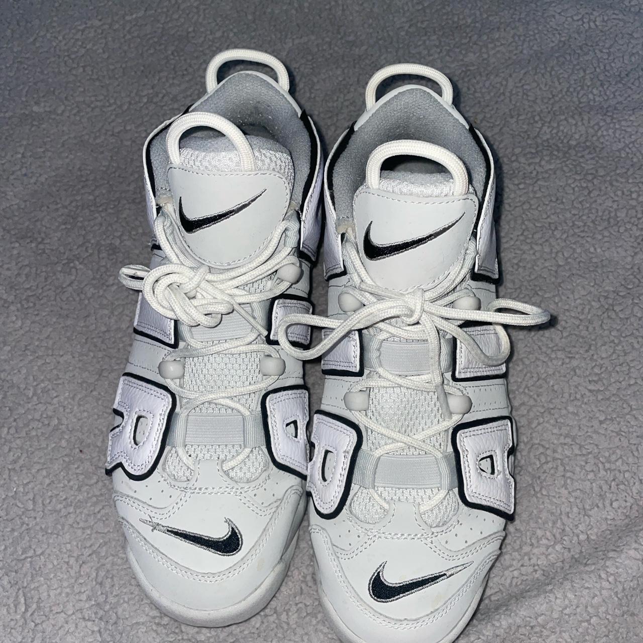 womens uptempo nike