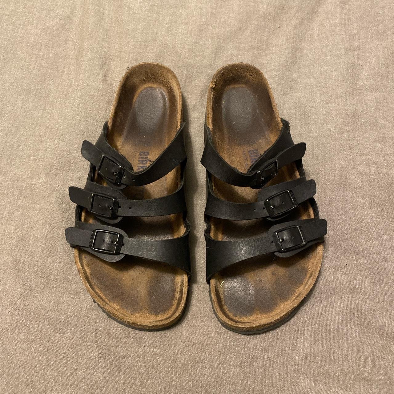 Birkenstock Women's Black and Brown Sandals | Depop