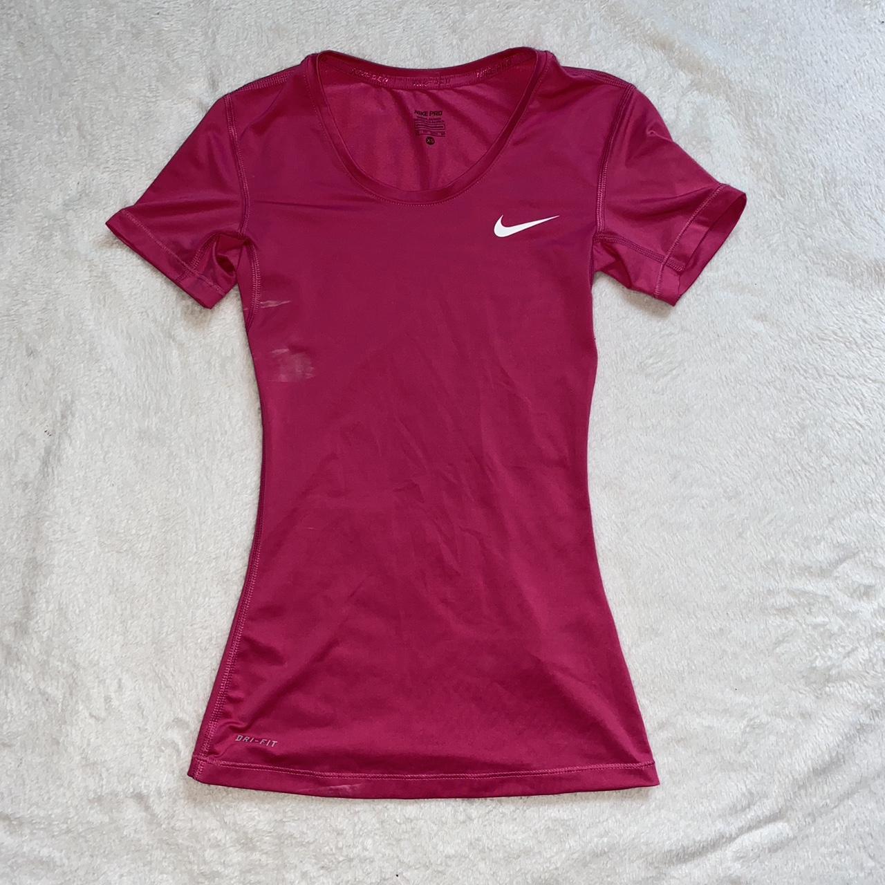 womens nike pink shirt