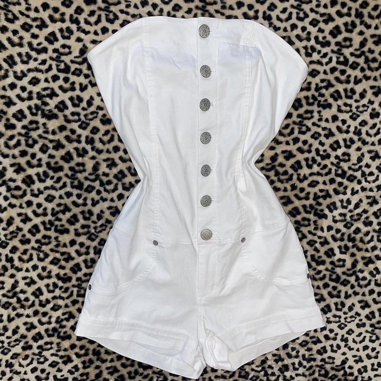 item listed by aricaaxo