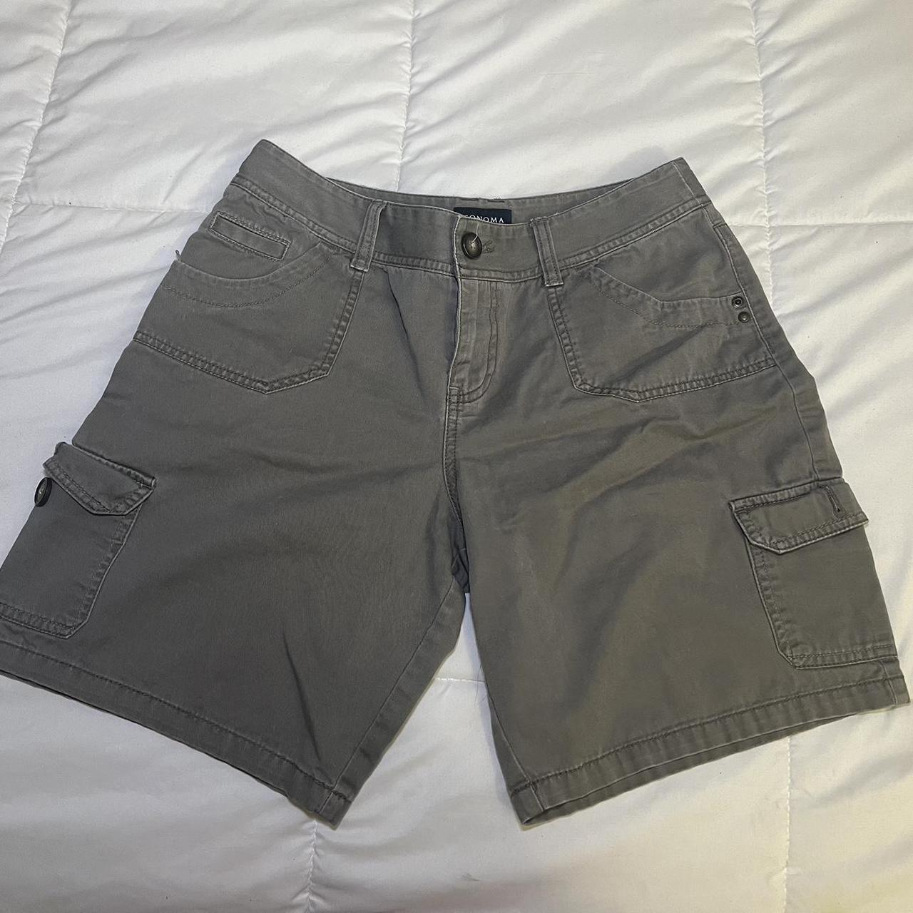 Women Grey cargo shorts mid length Depop