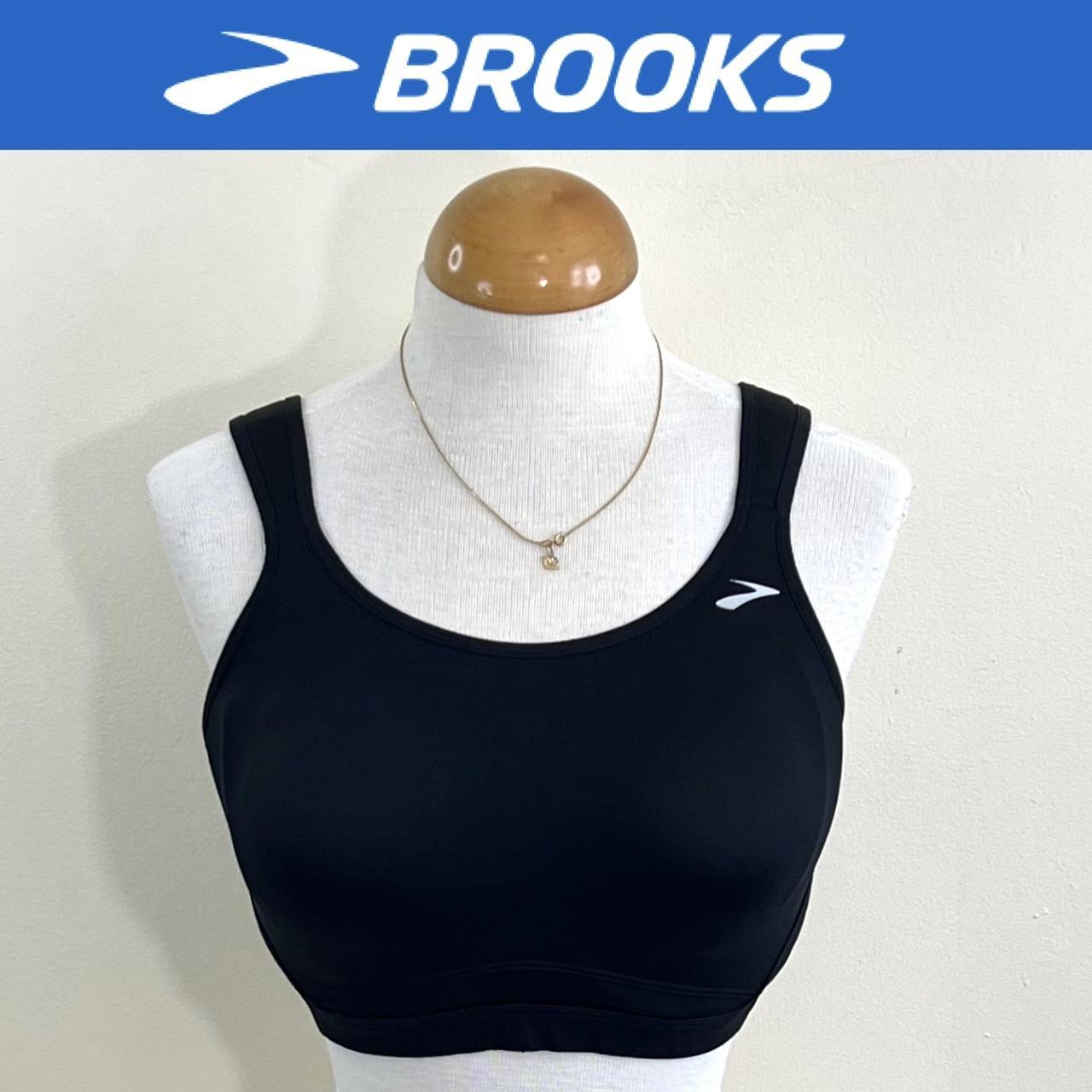 Brooks Women's Black Bra | Depop