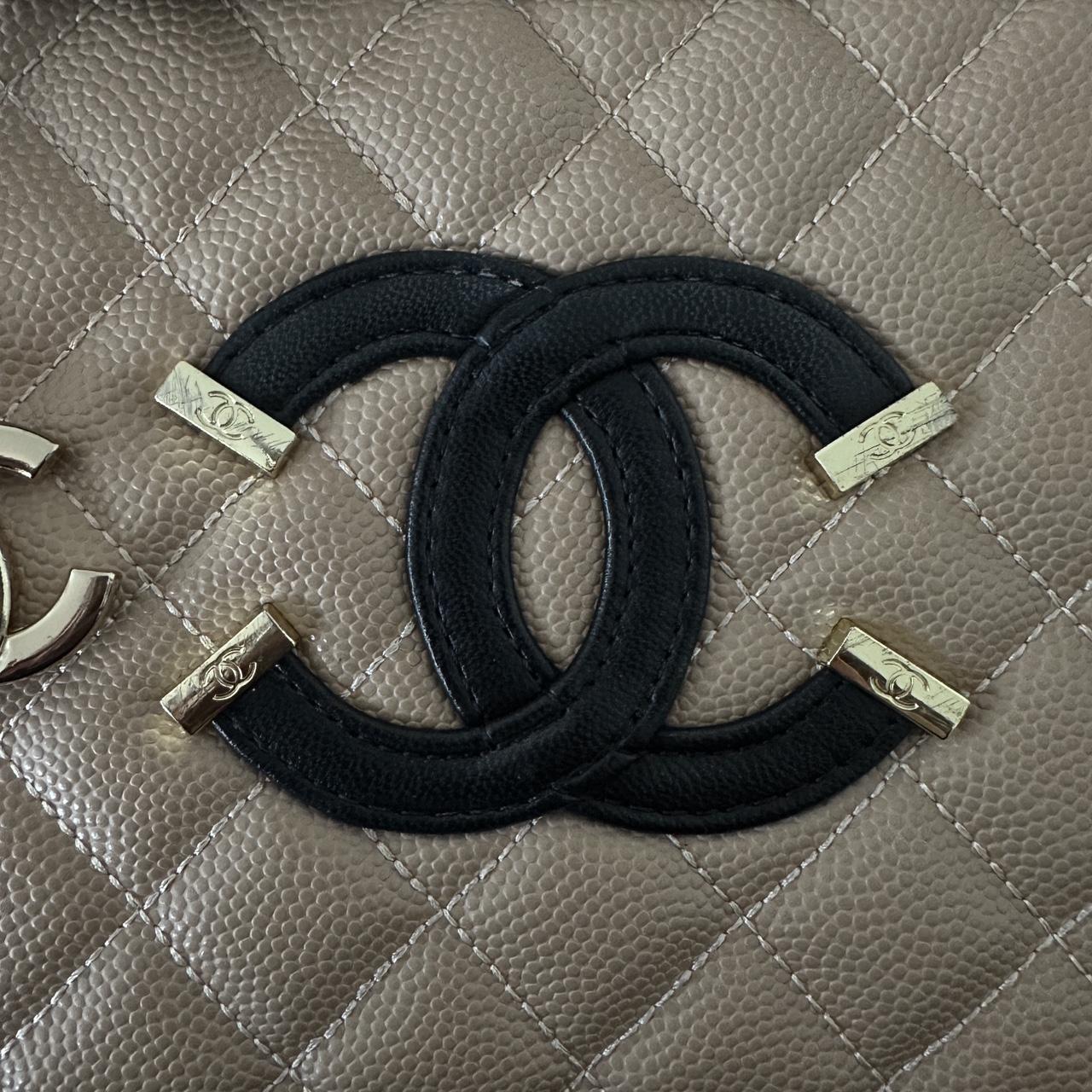 Chanel Vanity Box Bag 250 medium size Comes with... Depop