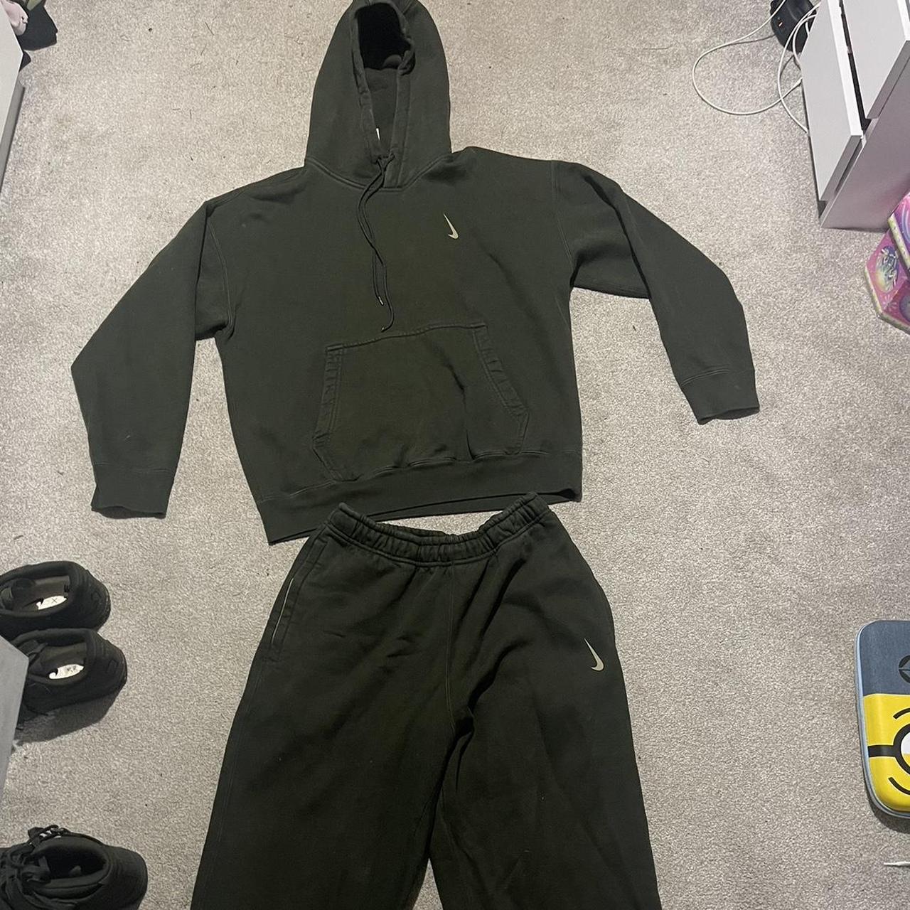 Olive green nike set best sale