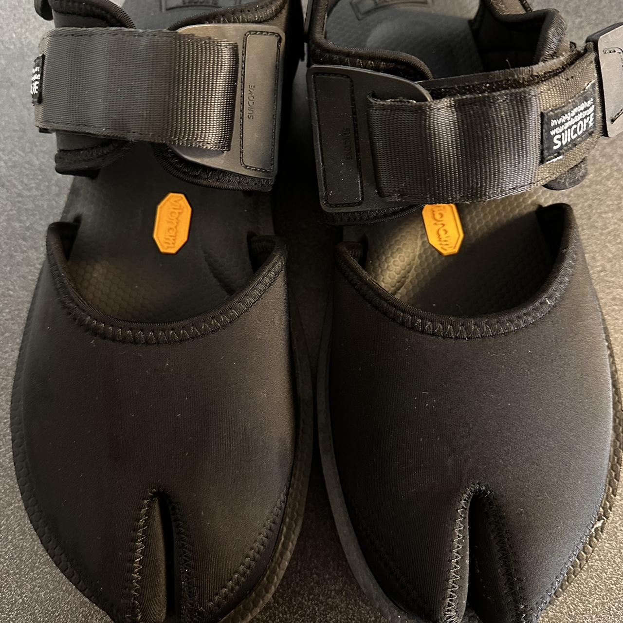 Suicoke Bita V sandals. Cute tabi style Super Depop