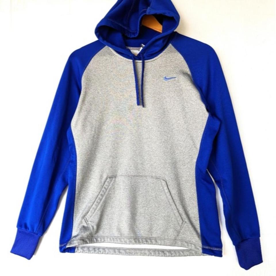 Nike blue therma hot sale fit hoodie