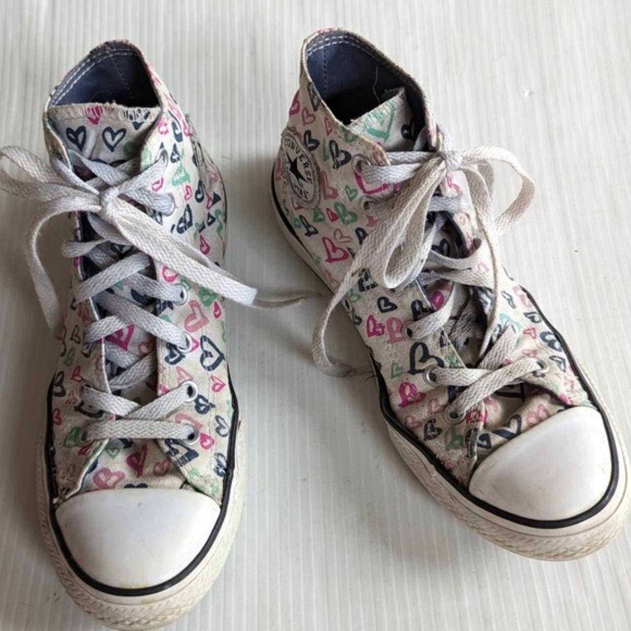 Pink heart converse best sale