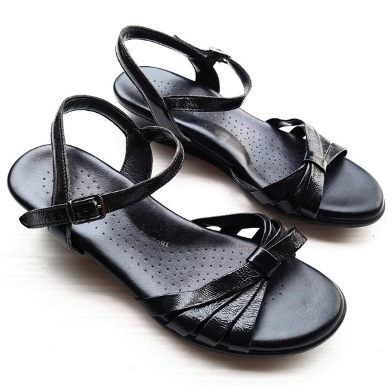 Sas black clearance sandals