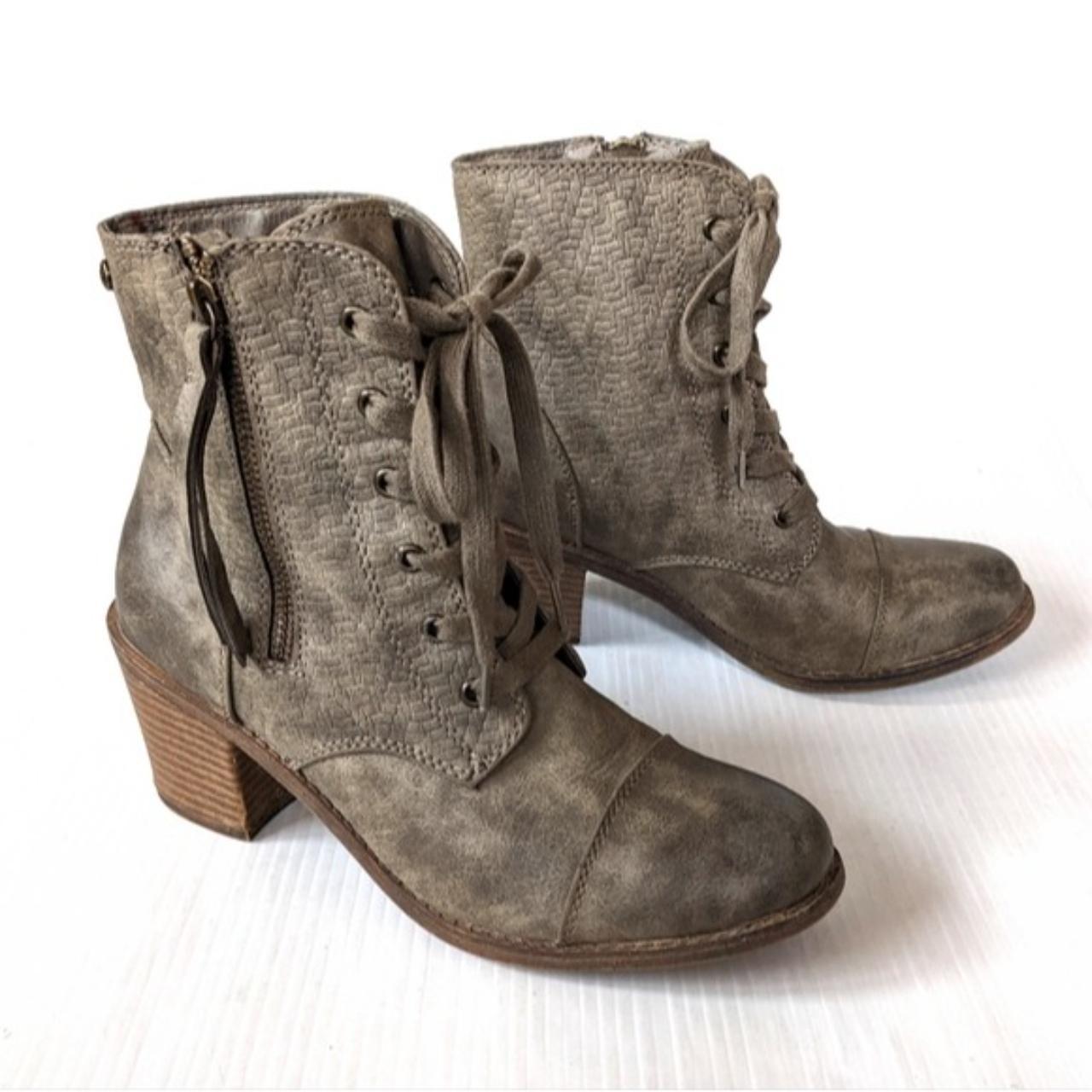 Roxy lace hotsell up boots