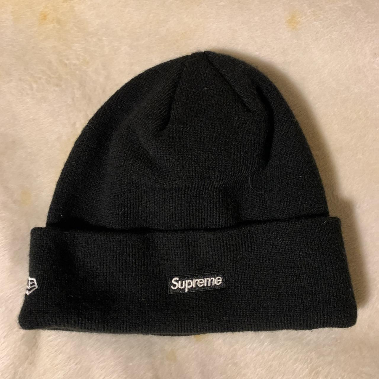 Supreme beanie clearance small logo