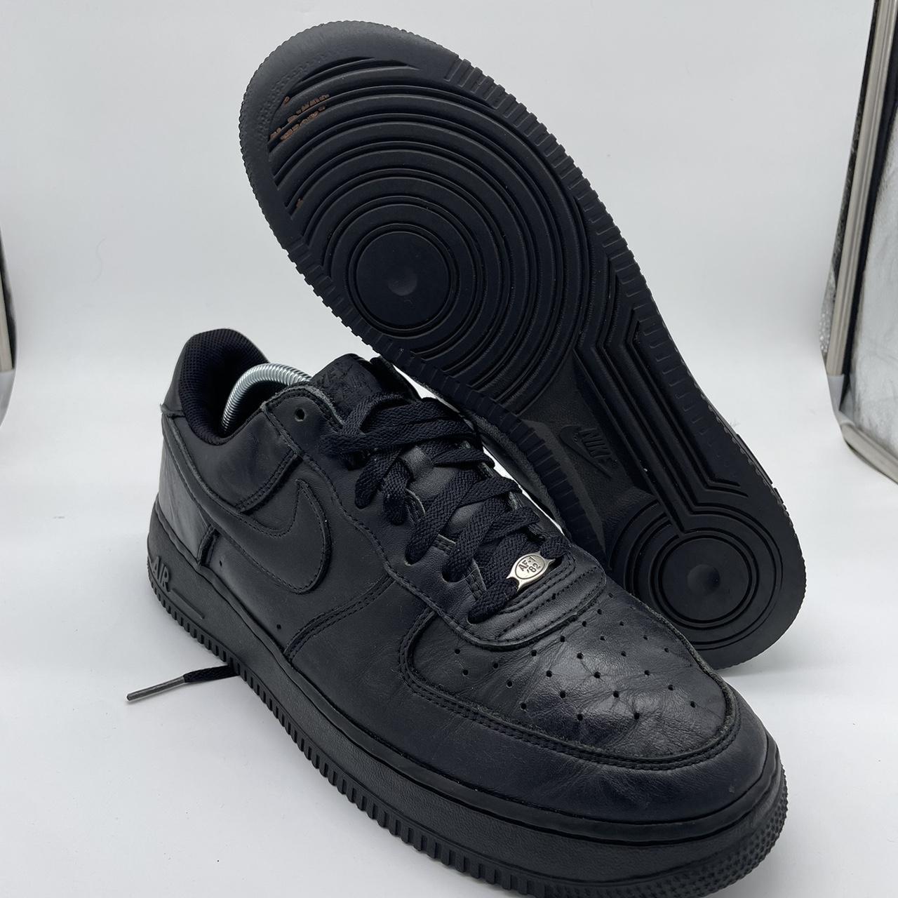 item listed by 2soleshop