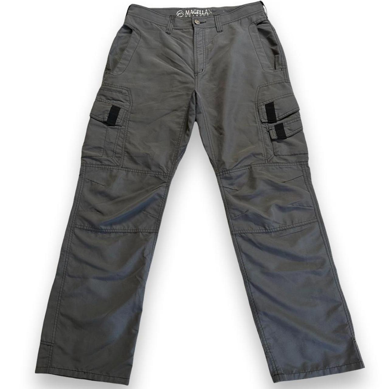 Magellan outdoor pants •Mens size 34 •No stains no... Depop